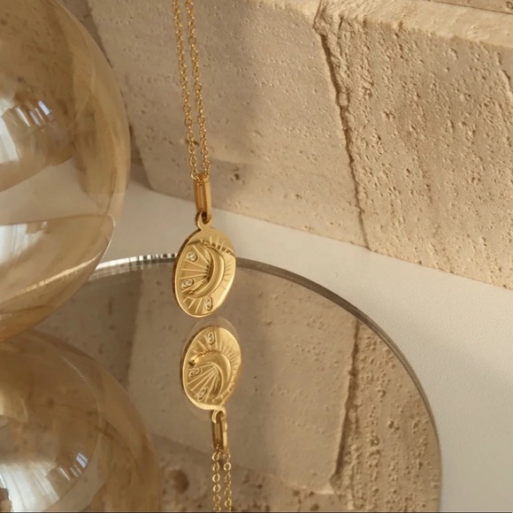Honey + Lo Jewelry - Honey + Lo Moonbeam Pendant Necklace
